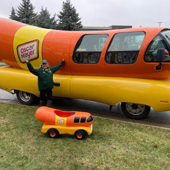 Meet your Posher, Elizabeth - Picture 1 of 1